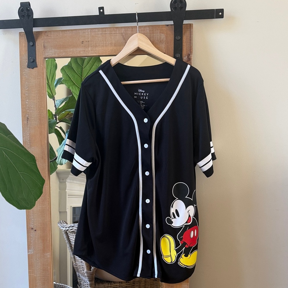 Disney Mickey Mouse Baseball Jersey Size XXL